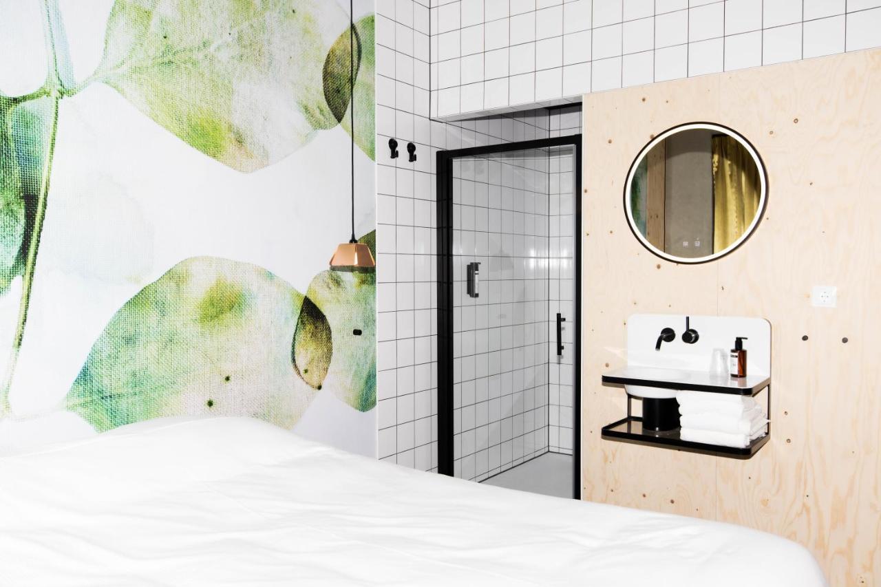 Hotel Moloko -Just A Room- Sleep&Shower-Digital Key By Sms Enschede Exterior foto